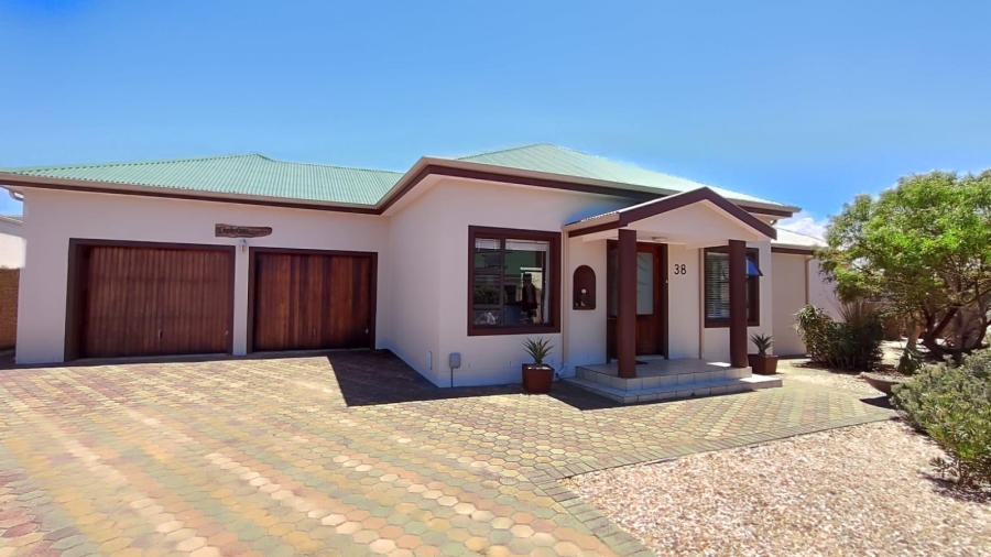 3 Bedroom Property for Sale in Stilbaai Wes Western Cape
